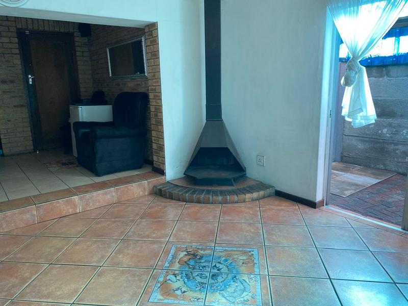 3 Bedroom Property for Sale in The Connifers Western Cape